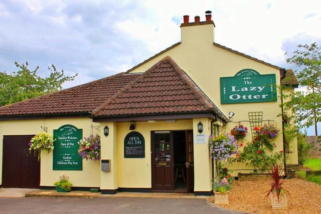 Stretham The Lazy Otter B&B 외부 사진